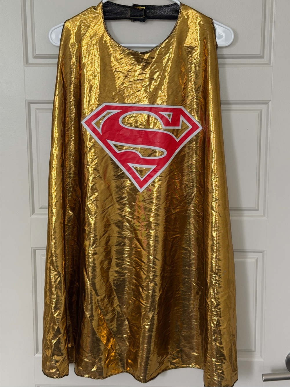 Six Flags DC Comics Superman Metallic Gold Superhero Costume Cape OS